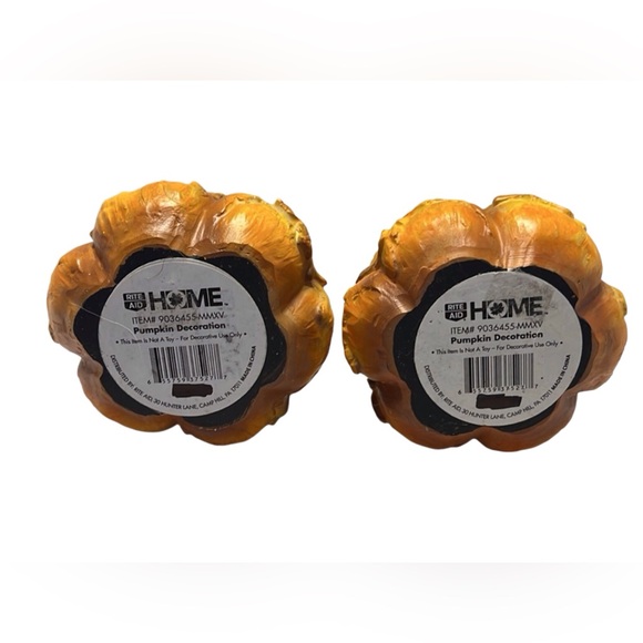 Set of Fall Pumpkins. Approx 4.75” tall. Pre owned - Picture 3 of 3